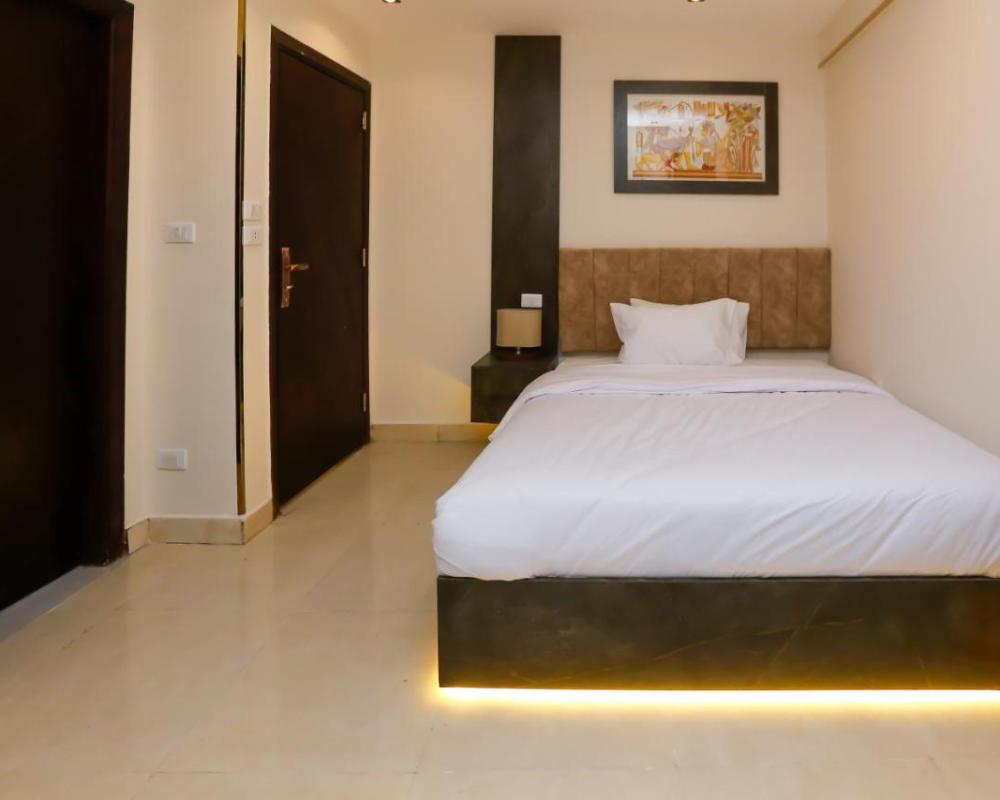 фото Crowne Pyramids view inn
