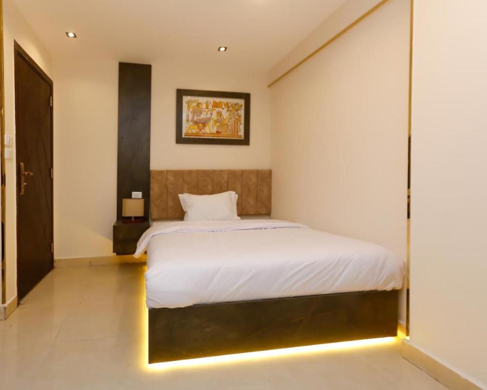 фото Crowne Pyramids view inn