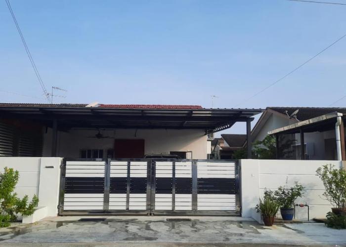 BRICK HOMESTAY