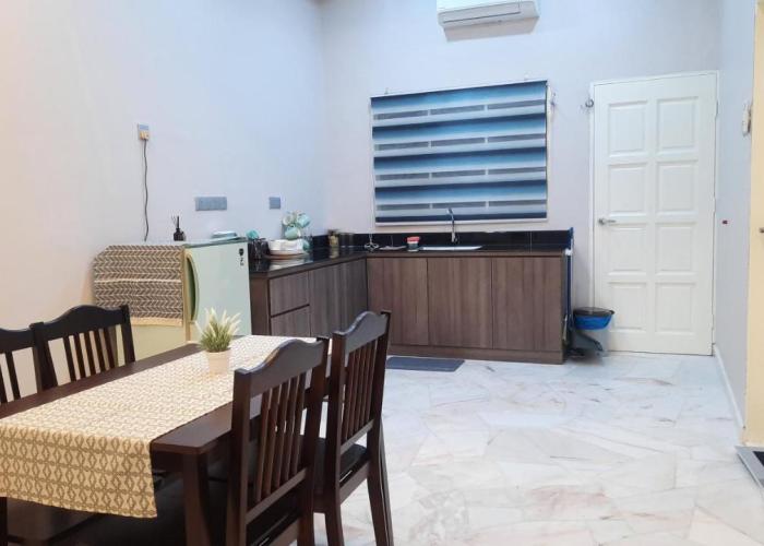 BRICK HOMESTAY
