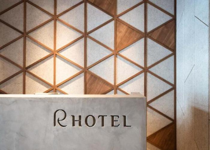 R Hotel Namba South