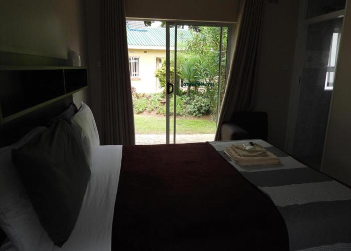 2 Bed Apt with en-suite and kitchenette - 2066