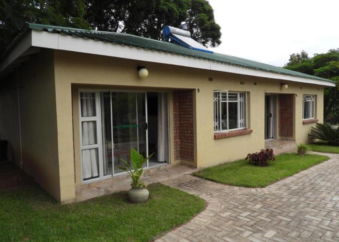 2 Bed Apt with en-suite and kitchenette - 2066