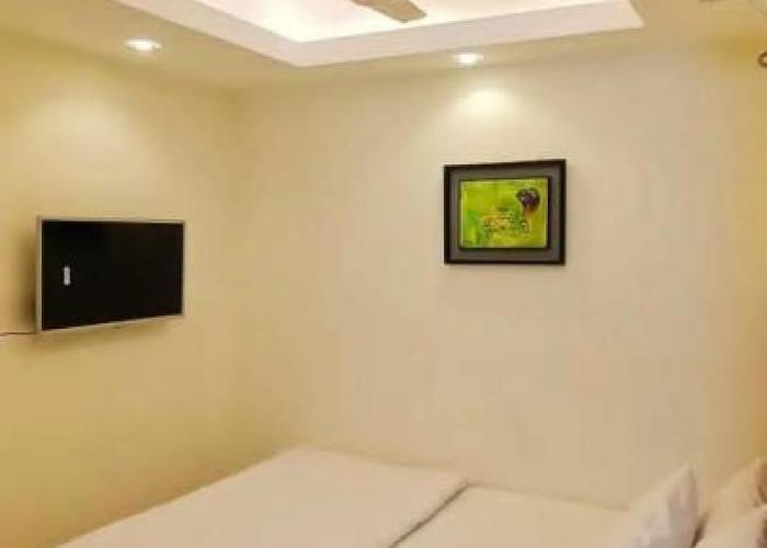 Hotel Crown City