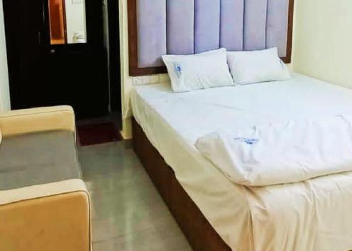 Hotel Crown City