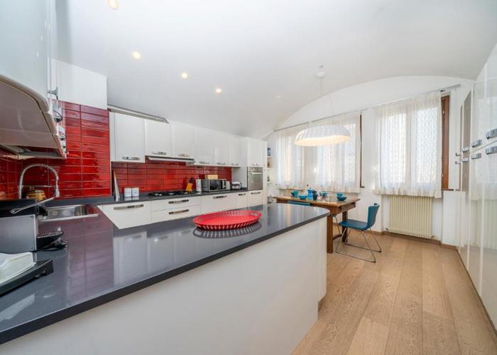 Attico del Gusto - Terrace & Private Parking