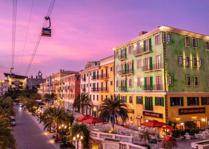 Roma Hotel Phu Quoc - Free Hon Thom Island Waterpark Cable Car