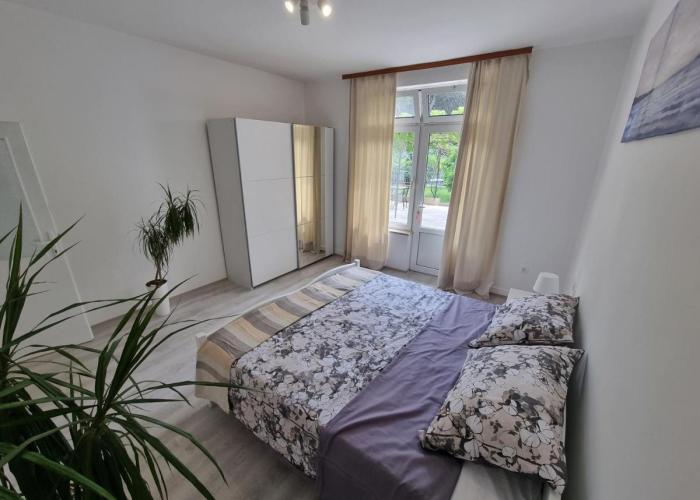 Retreat Apartments with free parking