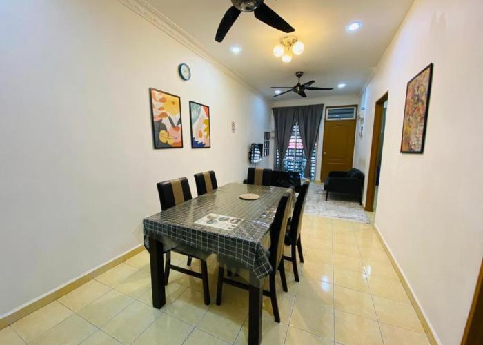 Deena's Cottage Homestay Kulim Hitech Hospital Kulim, Three bedrooms Single Storey Terrace House