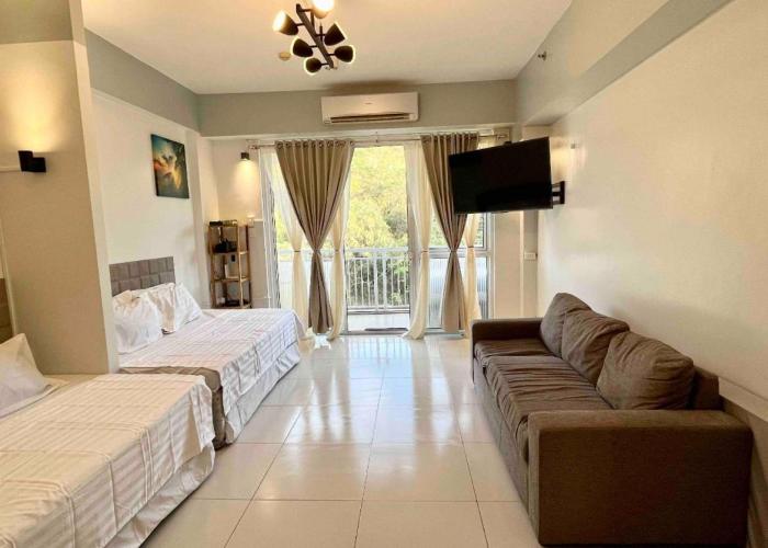 Pico de Loro Miranda Family Beach Condo max 6 pax with fiber internet