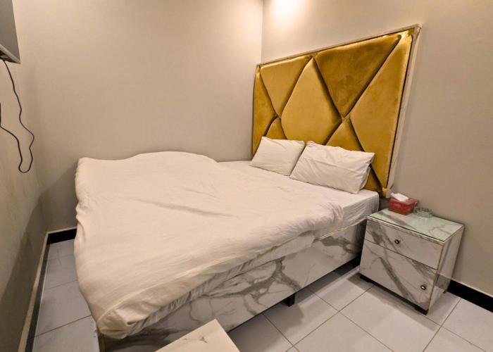Dove Inn Hotel wahdat road