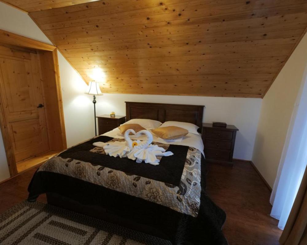 фото Rustic Cottage