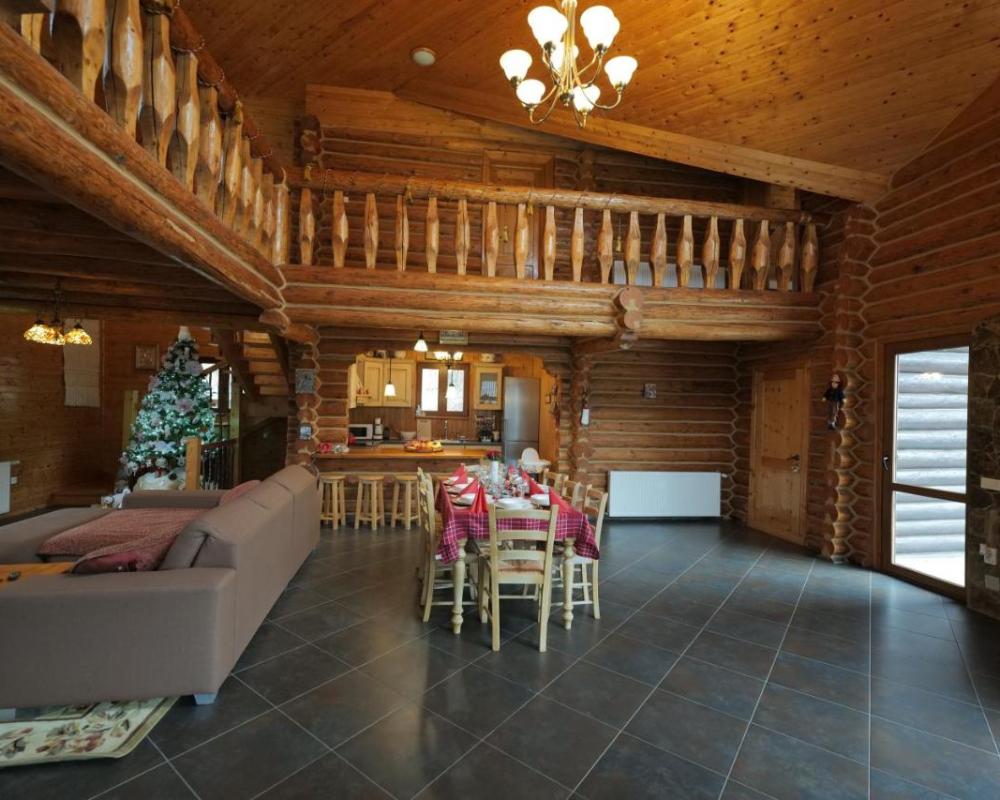 фото Rustic Cottage