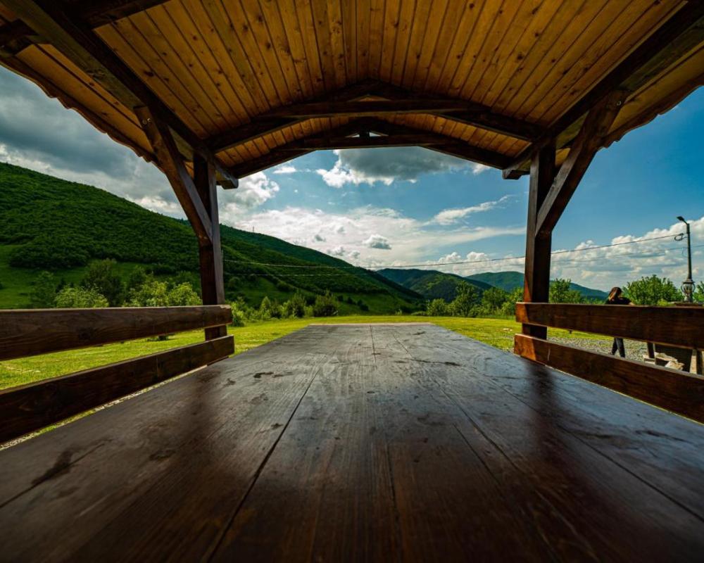 фото Rustic Cottage