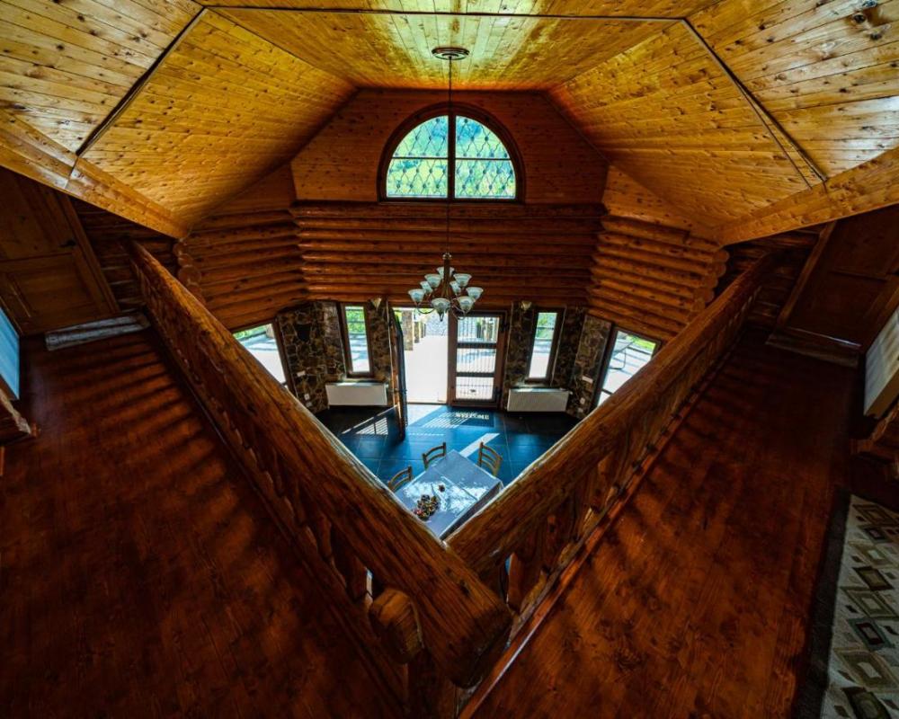 фото Rustic Cottage