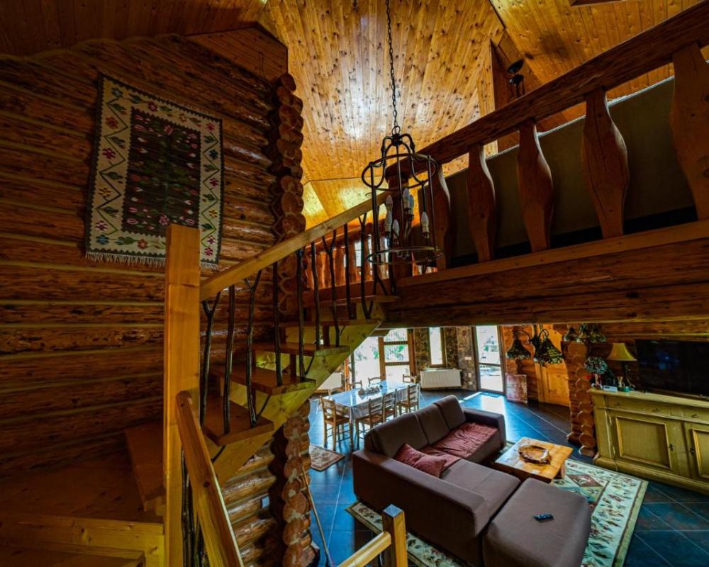 фото Rustic Cottage