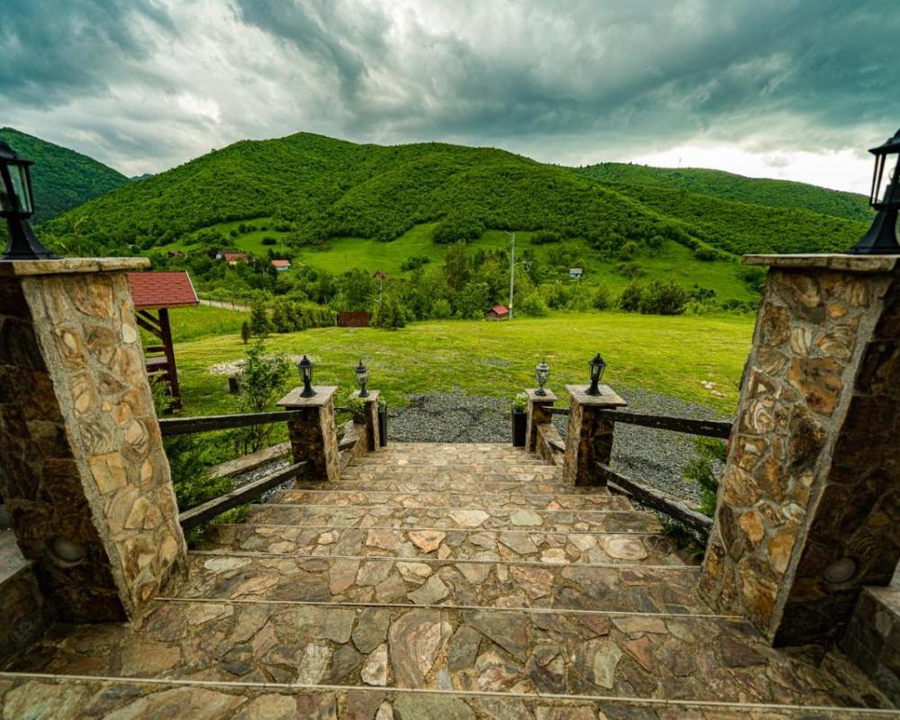 фото Rustic Cottage