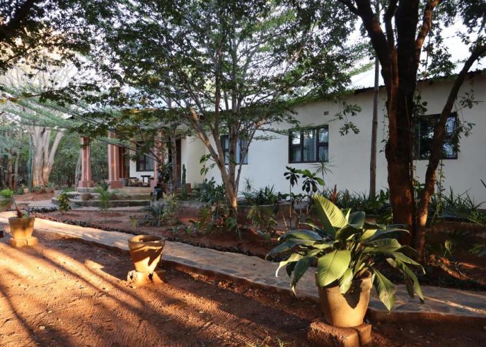 Kalahari Sand Ridge Inn