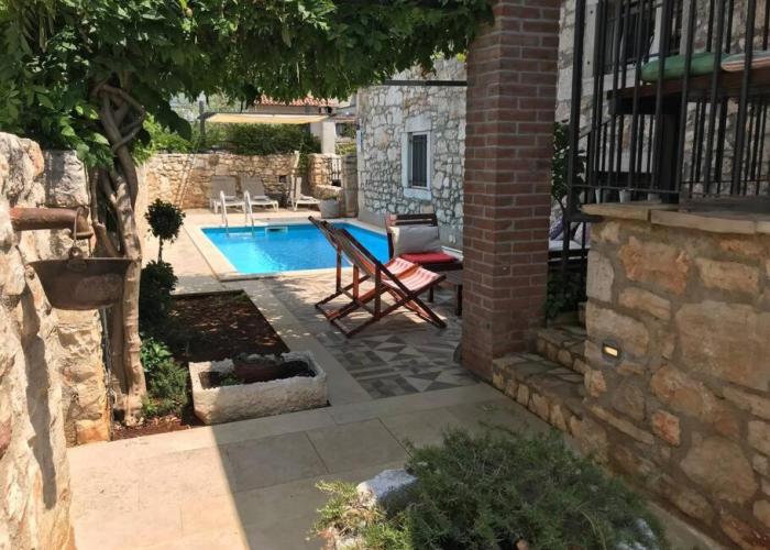 SAISON OPENNING PRICES Luxury VILLA NINI with fireplace, private pool, bikes, barbecue and much more