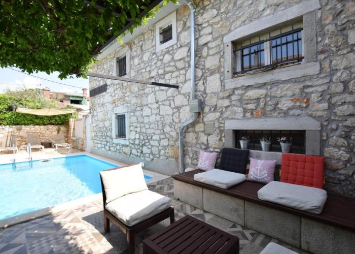 SAISON OPENNING PRICES Luxury VILLA NINI with fireplace, private pool, bikes, barbecue and much more