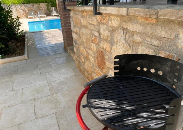 SAISON OPENNING PRICES Luxury VILLA NINI with fireplace, private pool, bikes, barbecue and much more