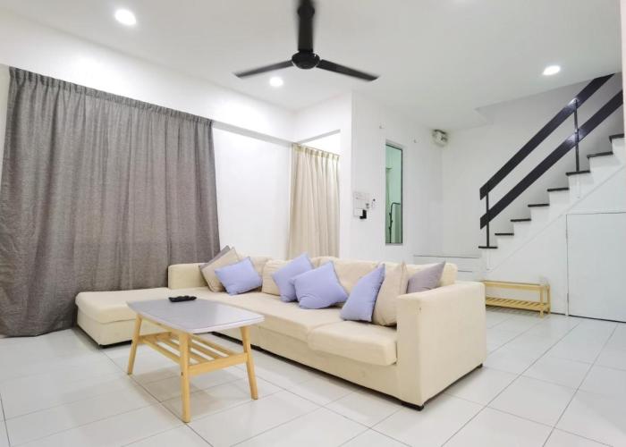 3 mins to Garden City & Kubota Jln Apas Homestay