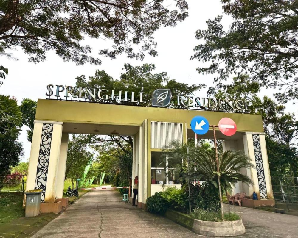 фото Blessimore Springhill 4BR
