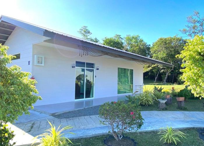 D View Holiday Homes