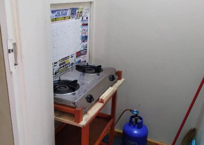 Neat guest suite with office corner - 2101