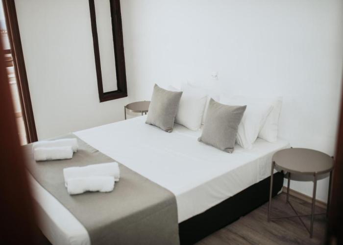 Ovis Hotel Apartments