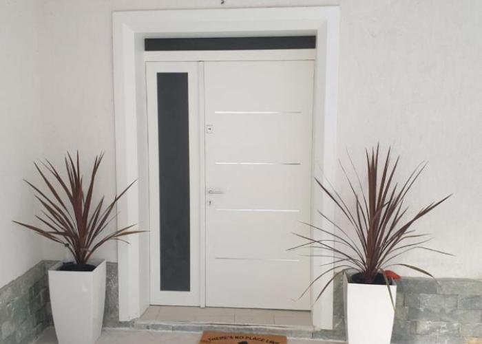 Shkodra 27 center house