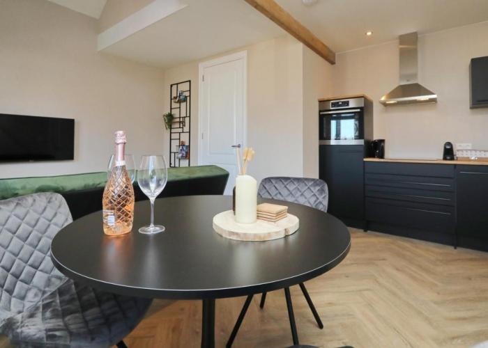 appartement-gratis parkeren -bij strand en in het centrum