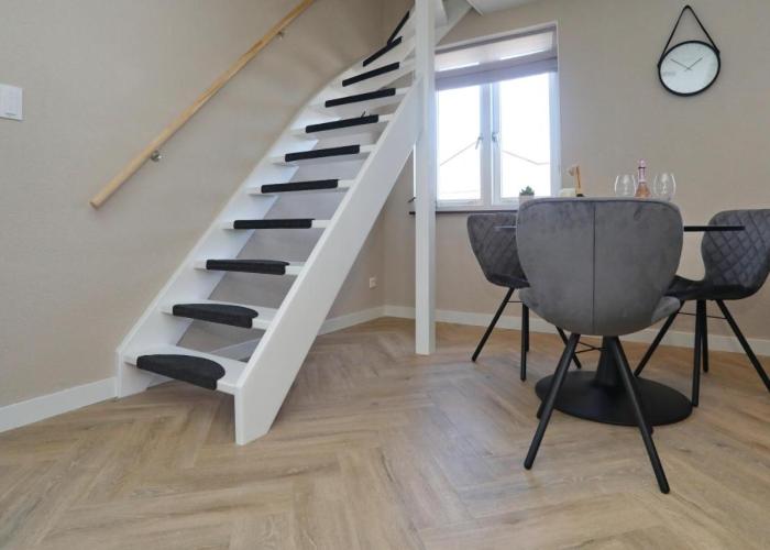 appartement-gratis parkeren -bij strand en in het centrum