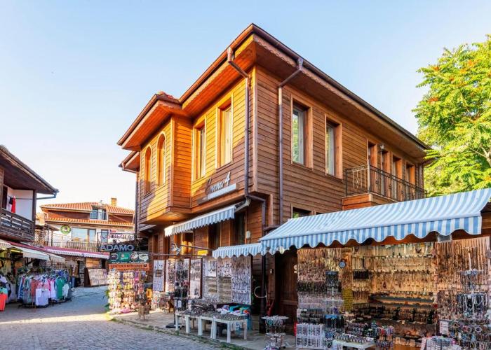 IRB Guest House Emona 4