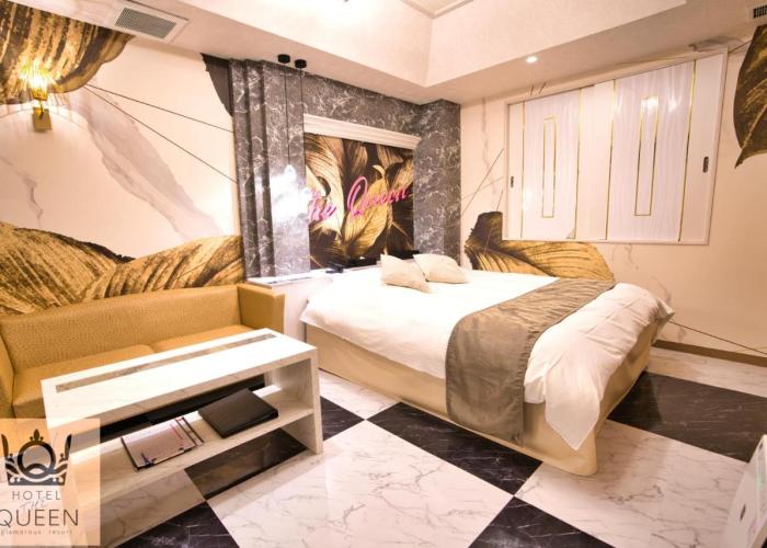HOTEL the QUEEN