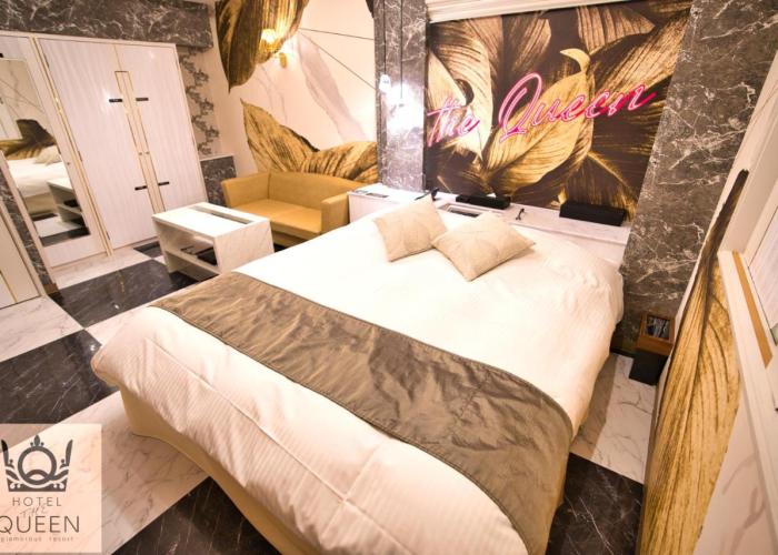 HOTEL the QUEEN