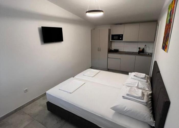 Apartmani Lovren