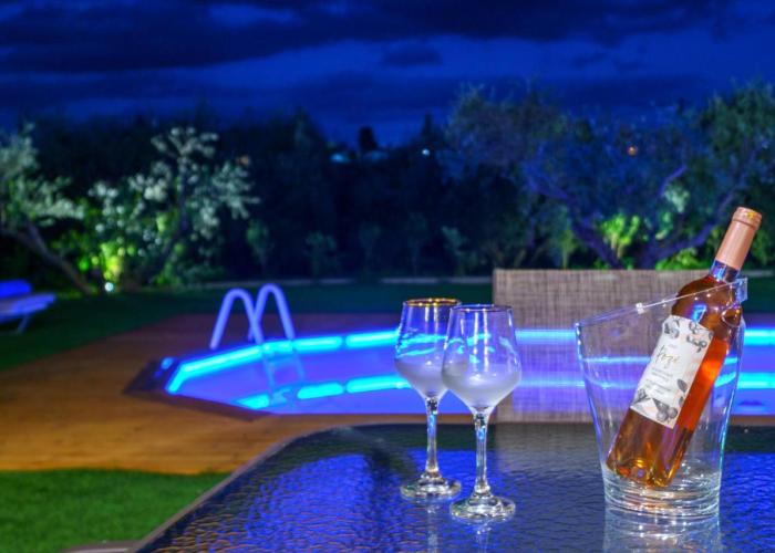 Villa Lima Pool & Jacuzzi Chania