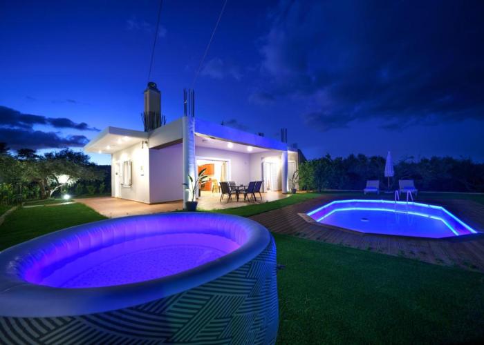 Villa Lima Pool & Jacuzzi Chania