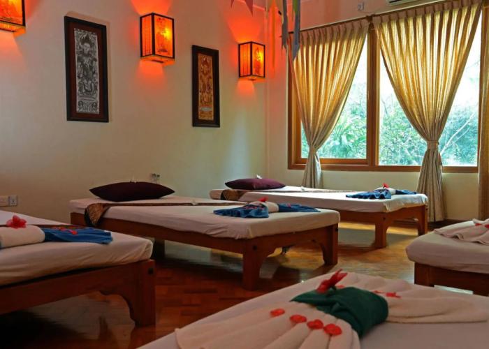 Bagan Thande Hotel, Old Bagan