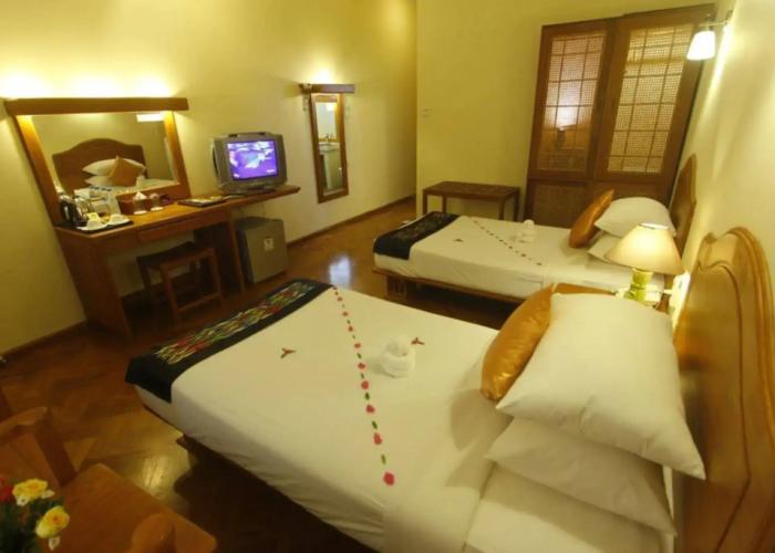 Bagan Thande Hotel, Old Bagan