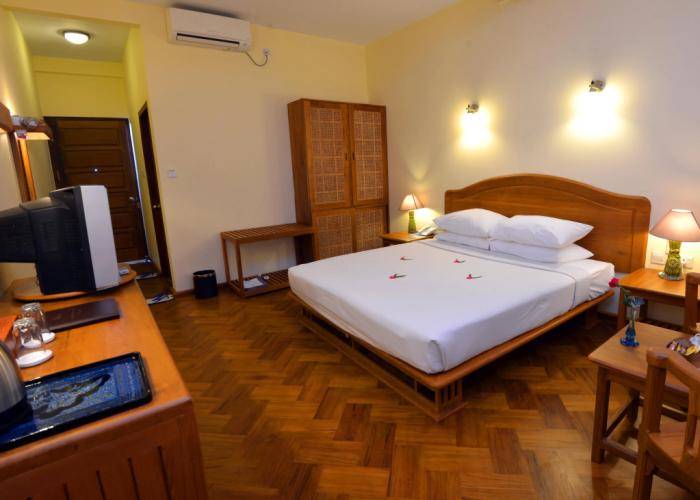 Bagan Thande Hotel, Old Bagan