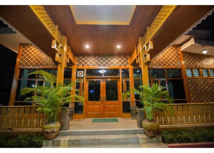 Ruby True Hotel