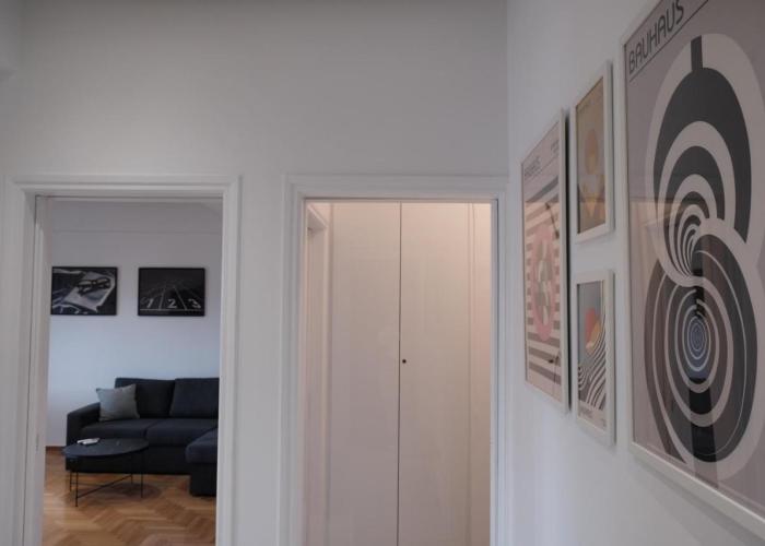 SynPiraeus Apartments & Studios