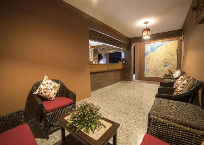 Royal Aykare Lodge