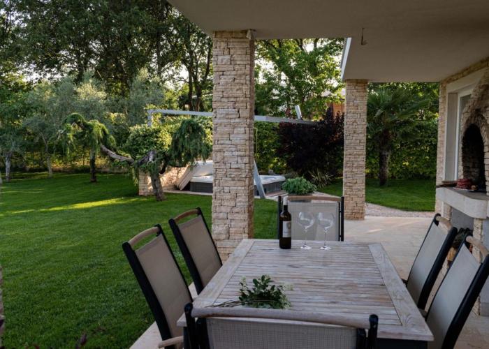 Apartments Villa Sotlar with pool