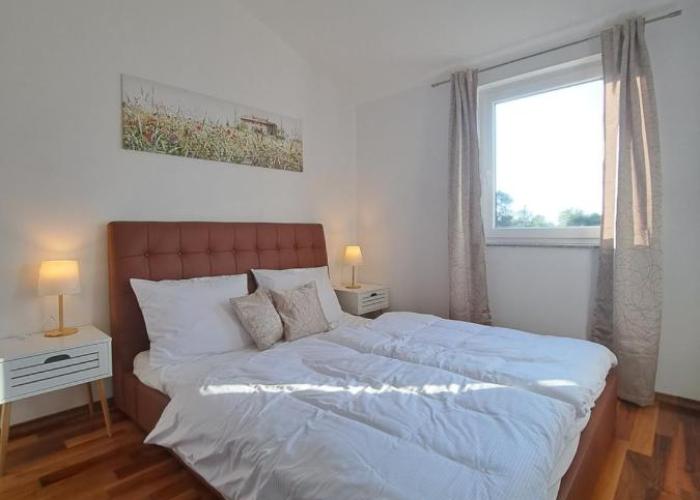 Apartments Villa Sotlar with pool
