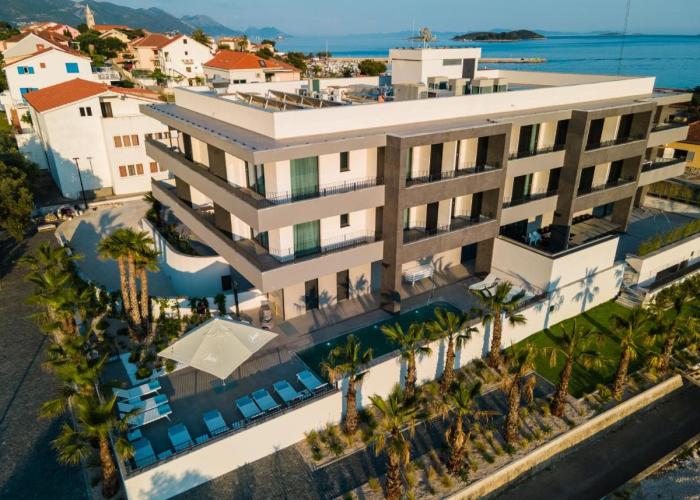 Hotel Crystal