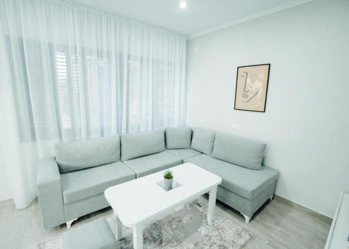 Dionis House