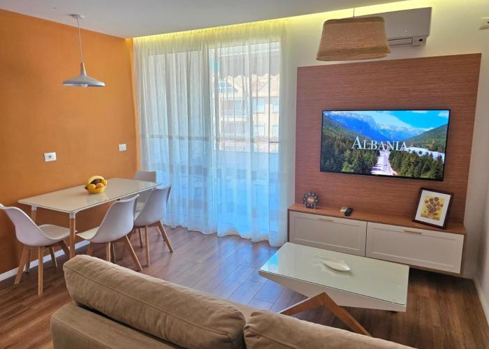 Bohemian Apt, Beachfront & Family Friendly - by BETA Premium